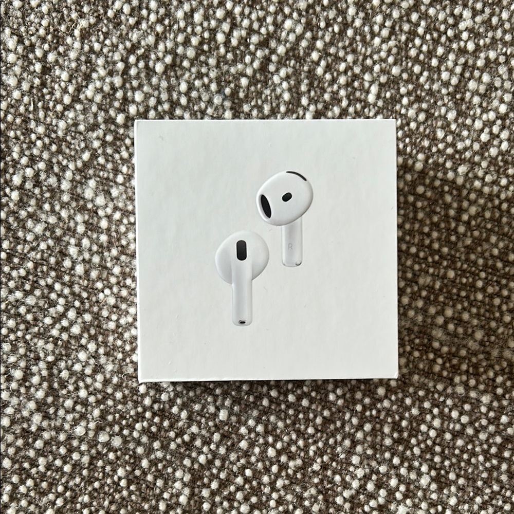 Apple AirPods in Classic White